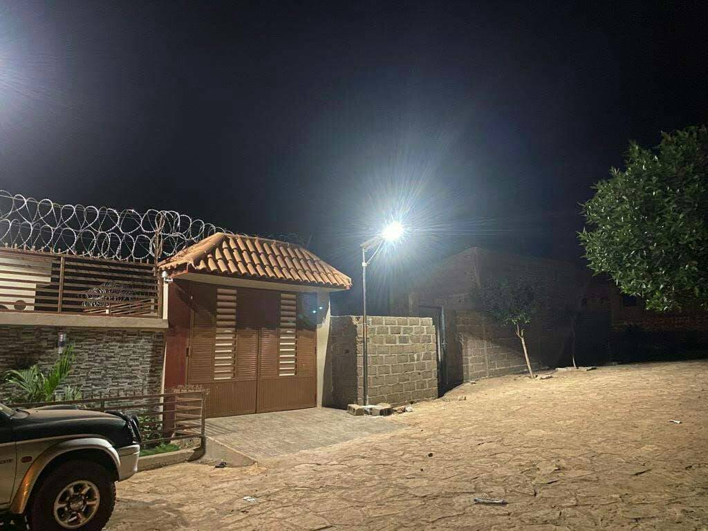 Éclairage Public Solaire